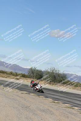 media/Nov-16-2025-Race Pace (Sun) [[8c5fa54630]]/Verified Riders/4-Turn 3 Inside (1050am)/